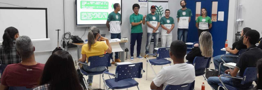 Estudantes participam de aula inaugural da Rede e-Tec