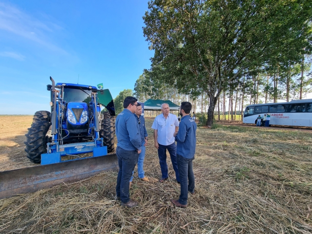 04 19 abr treinamento tratores agricolas primeira turma ct araguaia agua boa 72 1 scaled