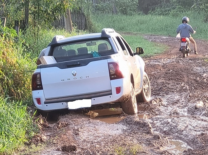 Com as chuvas na região, há grande risco de atoleiro