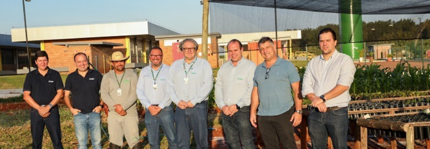 Diretor-geral do Senar visita Centro de Excelência em Bovinocultura de Corte