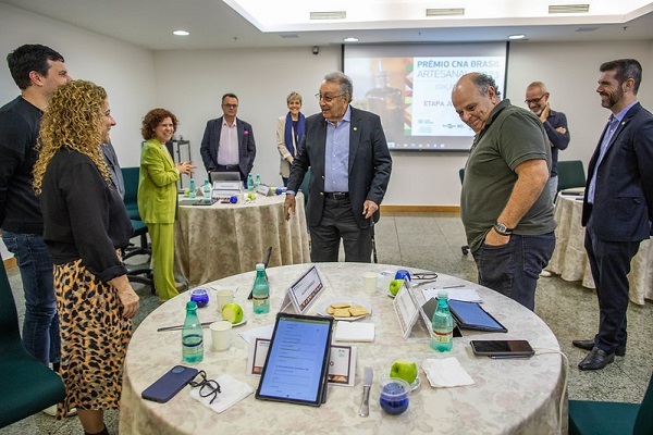 Presidente da CNA, João Martins, acompanha trabalho do júri técnico