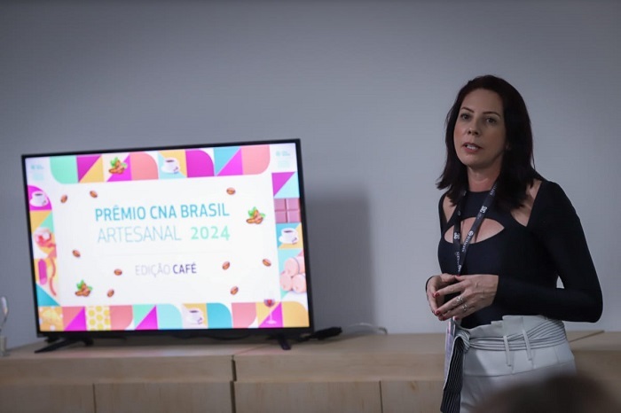 Fernanda Regina faz o lançamento do concurso na SIC