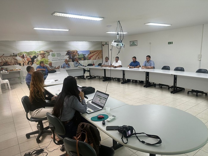 Painel de cana-de-açúcar em Maceió (AL)