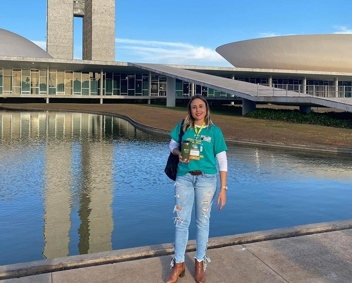 Vitória em uma de suas passagens por Brasília