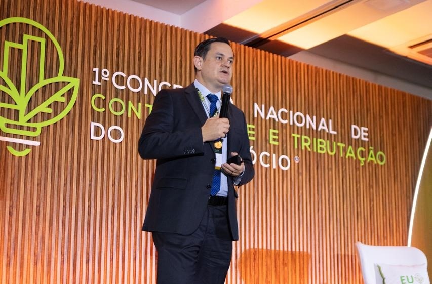 CNA alerta contadores e produtores sobre transição do regime tributário