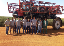 Cursos geram oportunidades em operação de máquinas agrícolas