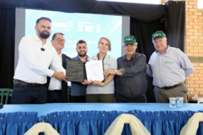 Senar-PR entrega equipamentos para colégios agrícolas do Paraná