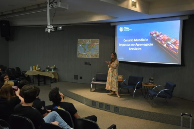 CNA participa de evento na ESPM