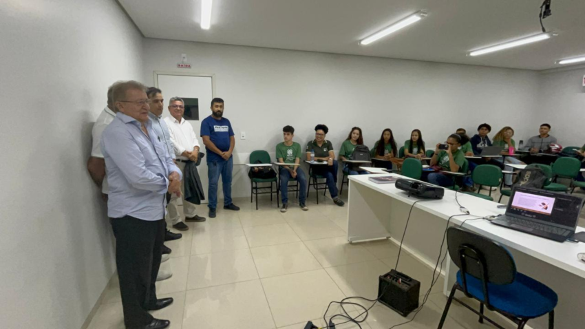 Foto 01 Jovem Aprendiz Rural