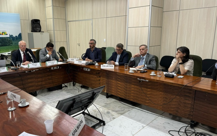 Reuniao camara setorial leite mapa