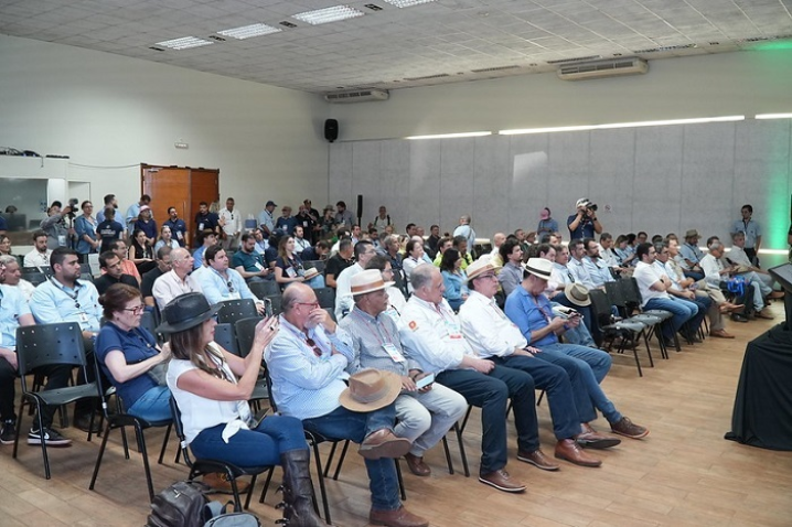 53688261619 f33e296d19 c