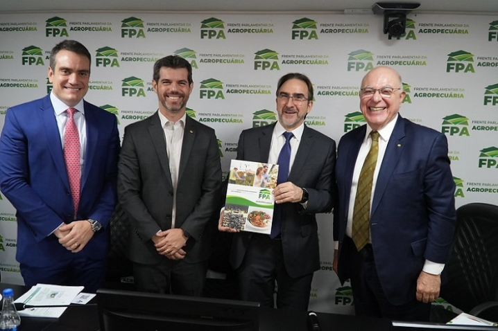 53753237435 117c90b17e c 1