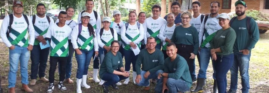 Turmas dos cursos técnicos de fruticultura e zootecnia do polo de Itacoatiara participam de atividade prática de campo