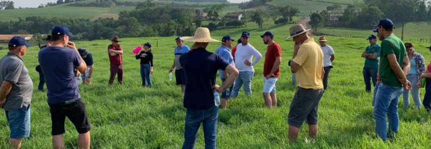 Oficina técnica aborda planejamento forrageiro e manejo de pastagens em Nova Erechim