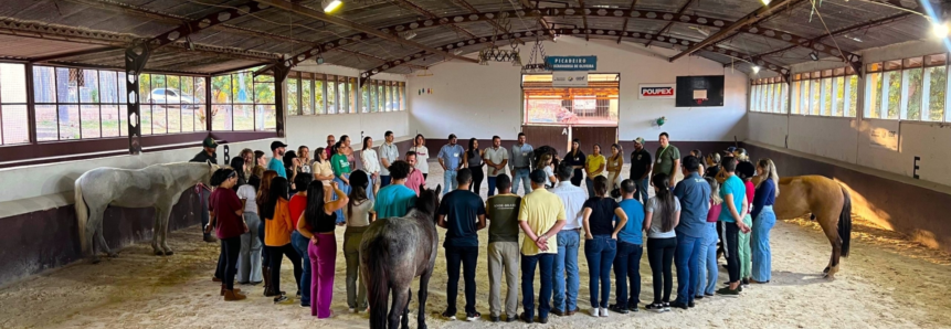 Sistema Famato Senar participa de capacitação em equoterapia para fortalecer programa de Promoção Social