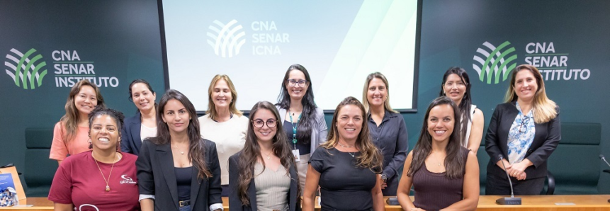 CNA recebe grupo de mulheres líderes do agro