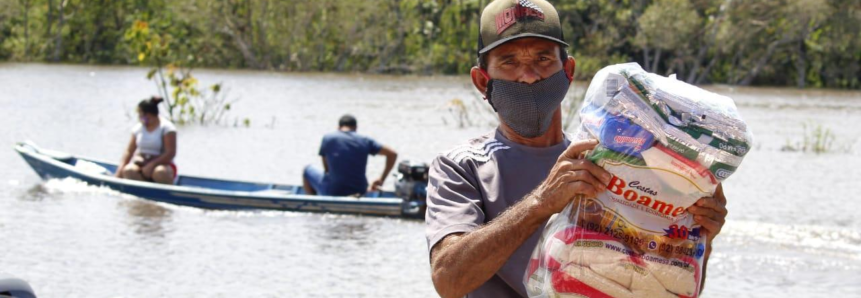 Agricultores da comunidade do Baixio atingidos pela cheia recebem cestas de alimentos do Programa Agro Fraterno