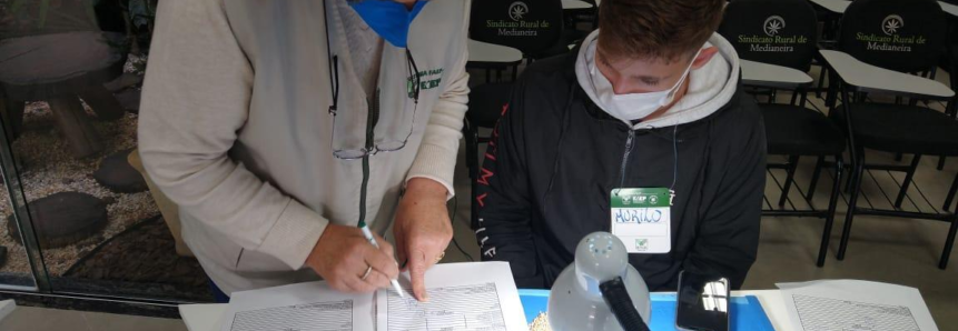 SENAR-PR realiza primeira turma de curso sobre classificação de sorgo