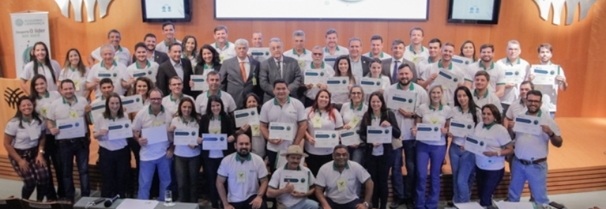 Presidente da CNA participa do encerramento da Academia de Lideranças da Famato