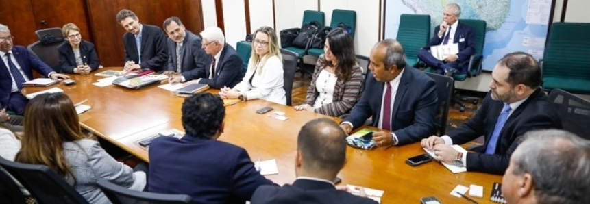 CNA participa de reunião sobre o cacau no ministério da Agricultura