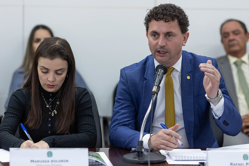 Deputados Marussa e Pezenti