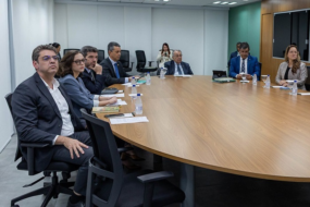 Presidente da CNA se reúne com diretor-geral do IICA