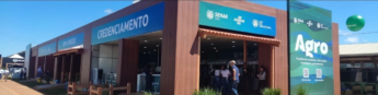 Estande do Senar Goiás na Tecnoshow começa semana com ampla programação