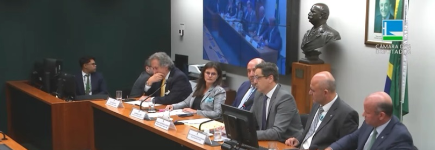 CNA destaca relevância da hidrovia Paraguai-Paraná para o agro brasileiro na Câmara dos Deputados