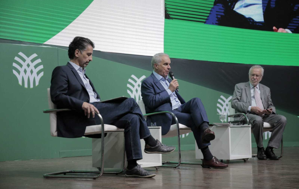 Min. do Meio Ambiente, Joaquim Leite - Min. da Agricultura, Marcos Montes - Jornalista, Alexandre Garcia