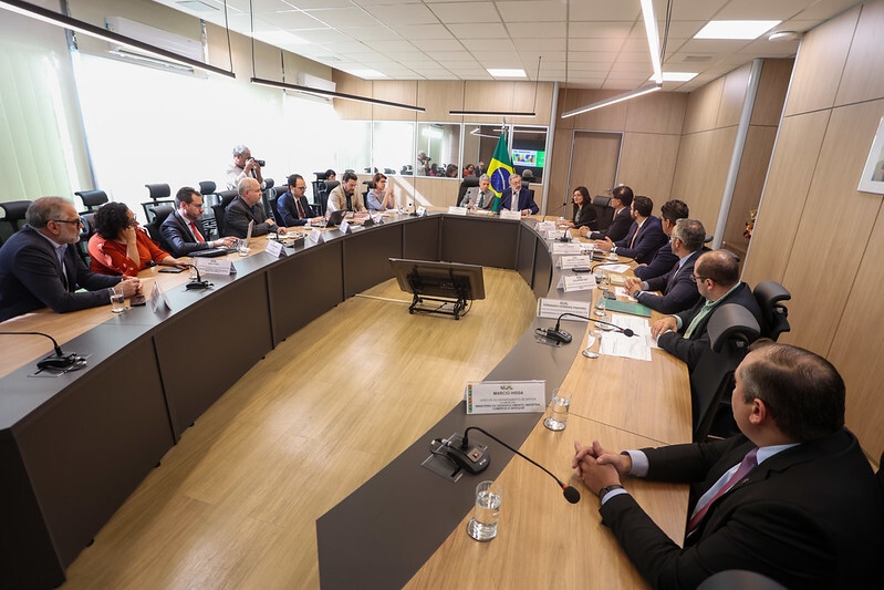 Em reunião com MDA e MDIC, CNA defende medidas antidumping ao leite em pó importado