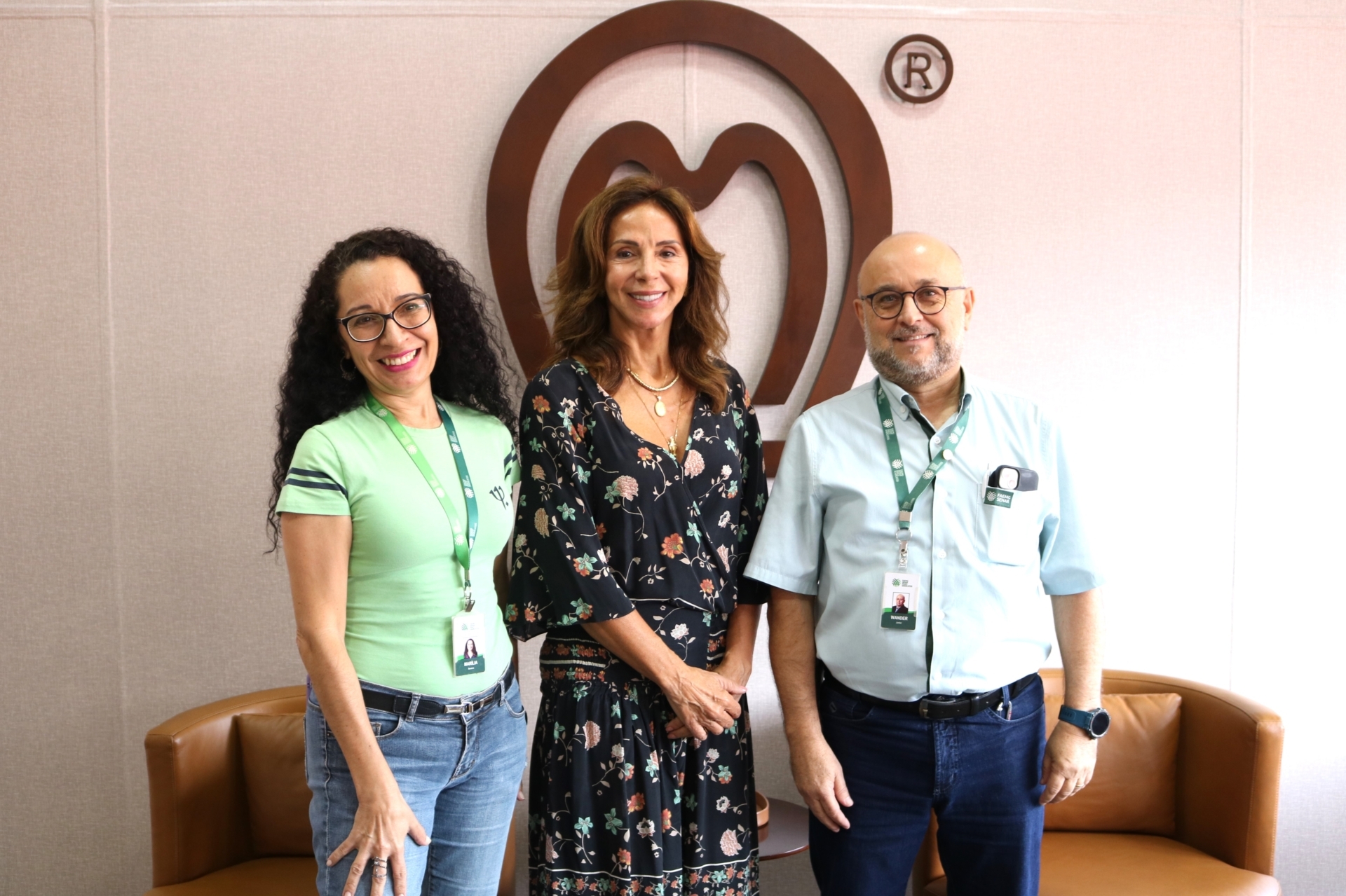 Marília Saraiva, analista técnica da formação profissional do Sistema que acompanhou a capacitação; Cristiana Gutierrez e Wander Magalhães