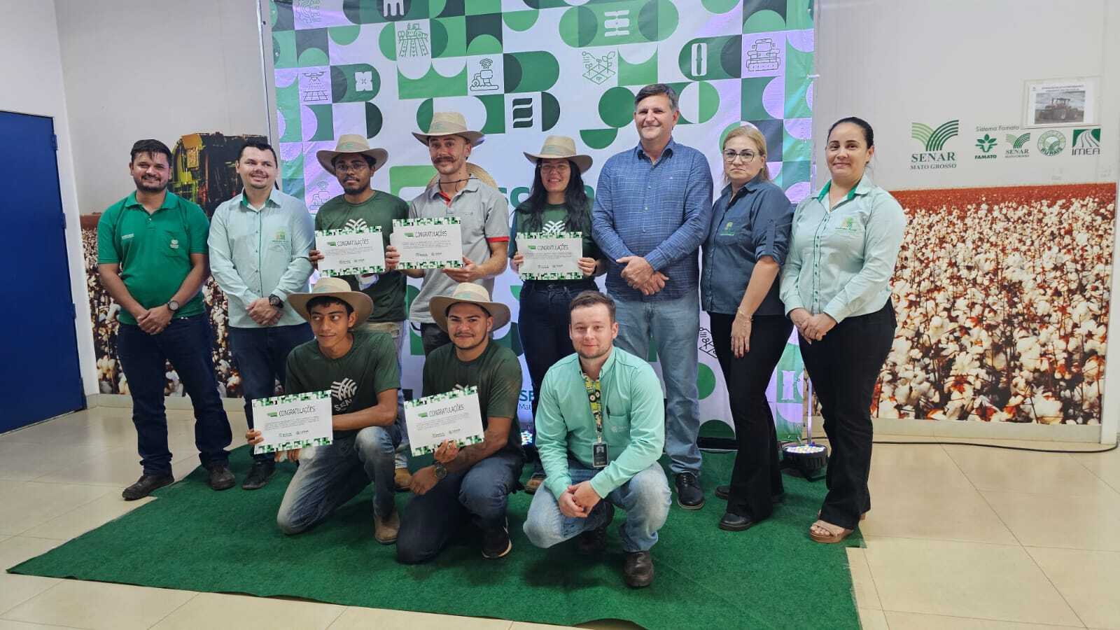 Com cursos de longa duração, instituição prepara jovens sem experiência prévia para atuar na linha de frente da tecnologia no campo