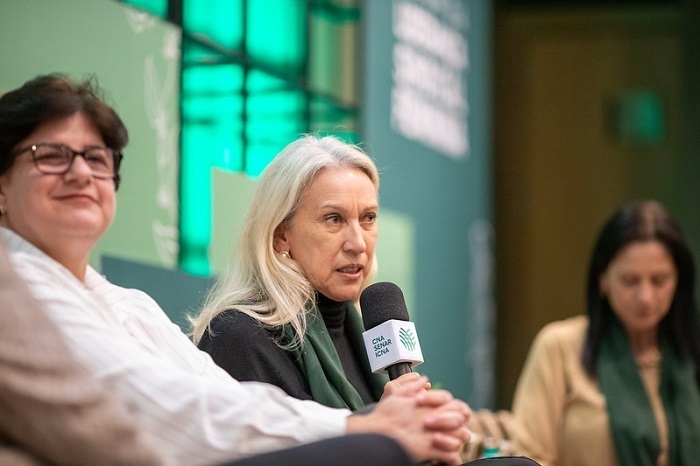 Mônika e Janete estiveram em painel mediado pela vice-presidente da Comissão das Mulheres, Simone de Paula