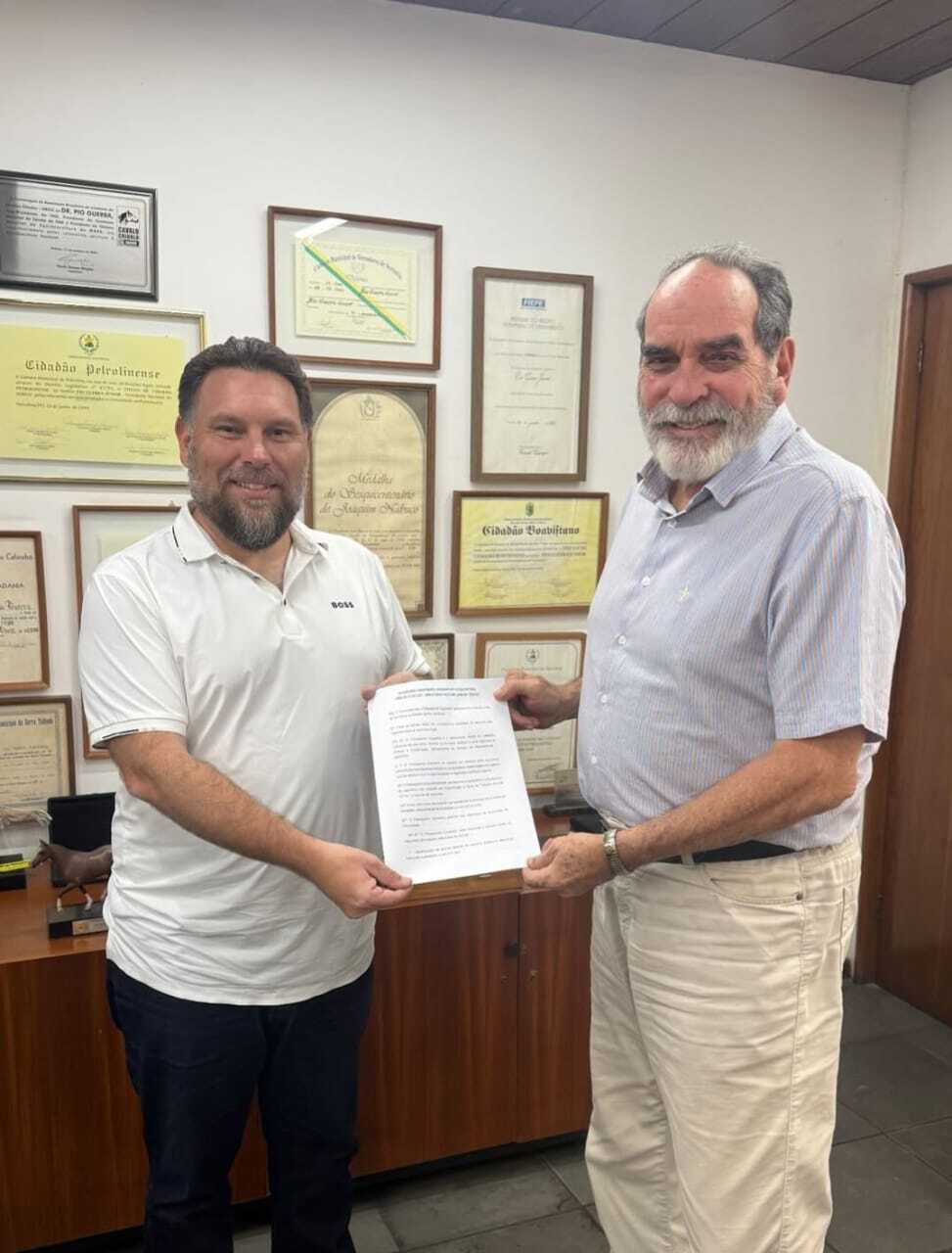 Faepe entrega proposta para Projeto de Lei do Passaporte Equestre em Pernambuco