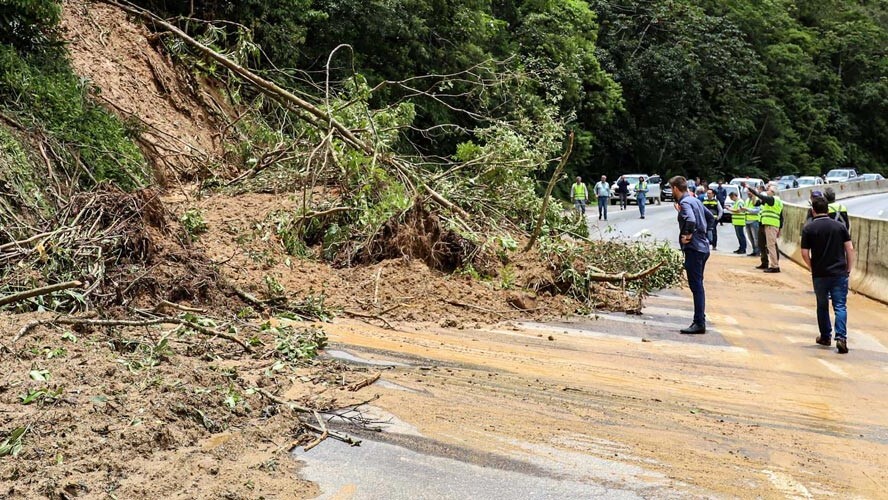 Problemas nas estradas Litoral