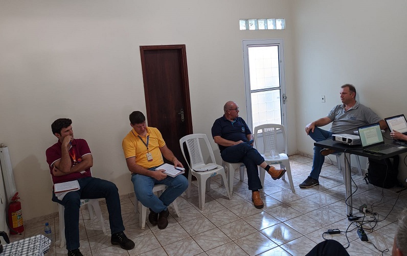 Reunião em Dourados (MS)