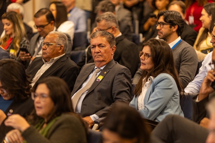 Mário Borba e Elisangela Pereira Lopes participaram do lançamento do Programa Navegue Simples