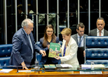 Sistema FAEP participa de entrega da Agenda Legislativa do Agro ao Congresso