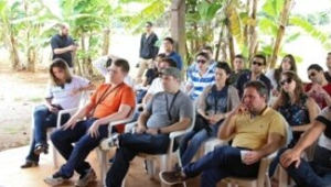 Diplomatas visitam fazendas do Distrito Federal
