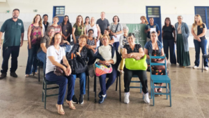 Artesãos paulistas comemoram emissão de novas carteiras