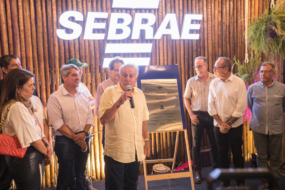 Espaço Sebrae no Parque da Pecuária recebe o nome do presidente da Faeal