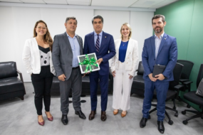 Sistema CNA/Senar recebe embaixador do Omã