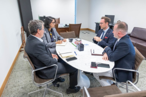 CNA recebe eurodeputado integrante do Comitê de Agricultura da UE