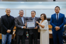 Presidente do Sistema FAEPA/ SENAR, Mário Borba, recebe título de Cidadão Paraibano em cerimônia emocionante, na Assembleia Legislativa