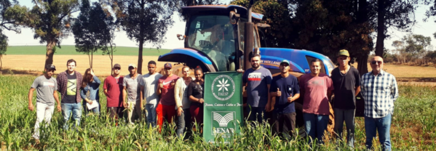 Máquinas agrícolas: mulheres e jovens no comando