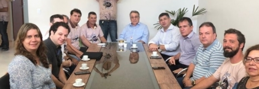 Presidentes da CNA e da FAEB participam de reunião no Sindicato de Itabela e de evento do café no sul da Bahia