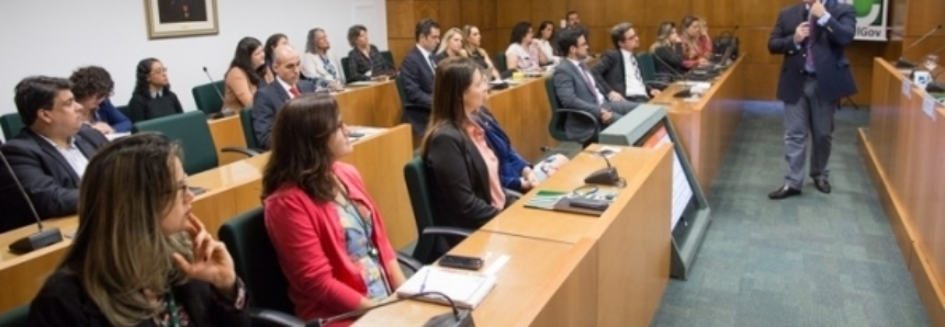 CNA recebe Seminário Internacional sobre Políticas e Relações Governamentais