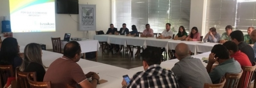 Produtores de frutas participam de seminário na Bahia