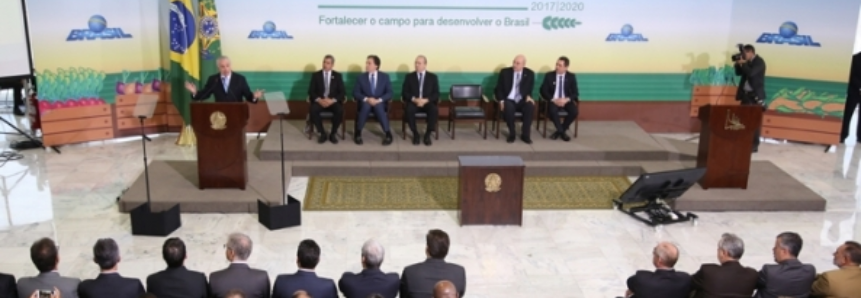 CNA participa de lançamento do Plano Safra da Agricultura Familiar