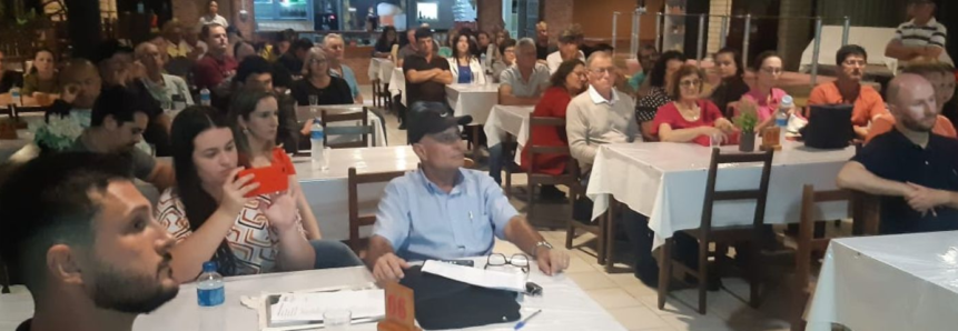 Grupo da ATeG Bovinocultura de Corte encerra com sucesso em Armazém